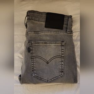 Levi 721 high rise skinny size 28 gray